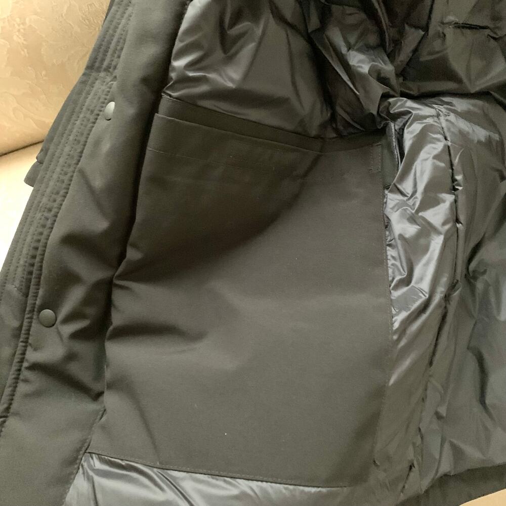 Uniqlo Ultra Warm Hybrid Down Coat in Black - Picture 10 of 14